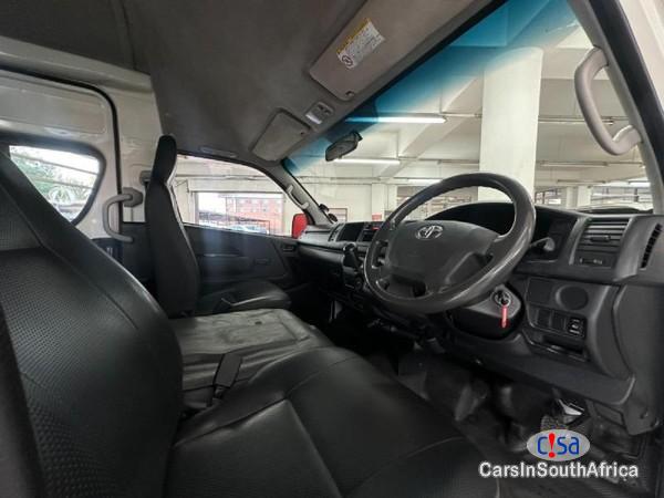 Toyota Quantum 2.5 D-4D Sesfikile 16-Seat Manual 2021 - image 5
