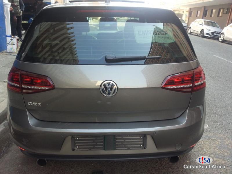 Volkswagen Golf 2.0 Automatic 2017 in South Africa