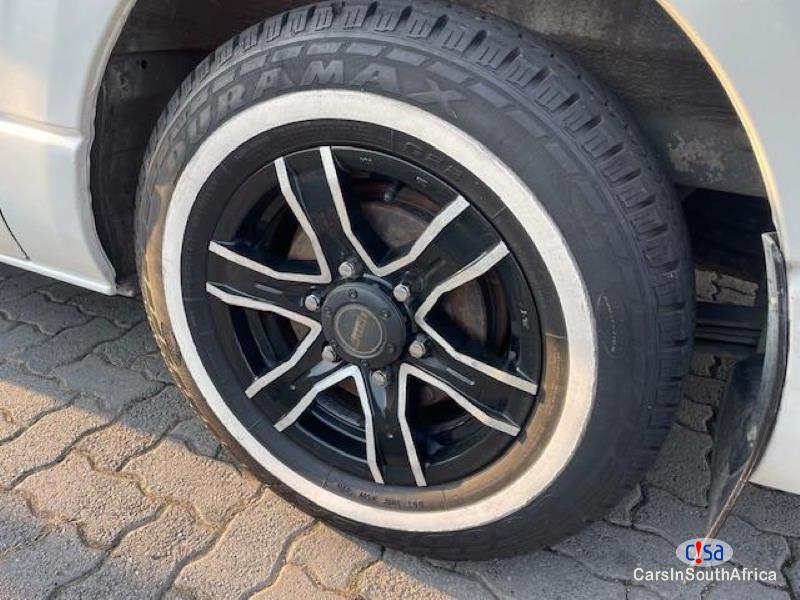 Toyota Quantum 2.7 Manual 2018 - image 9