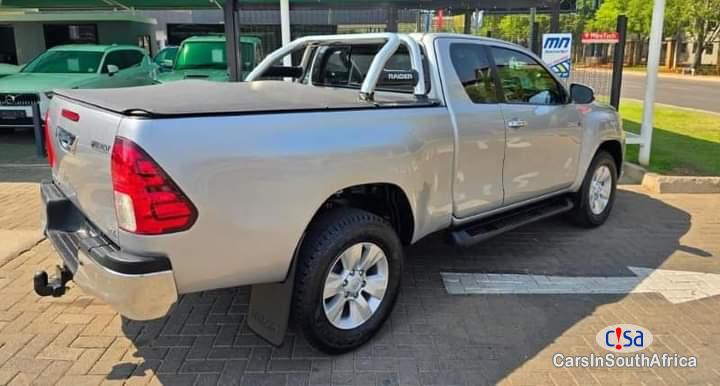 Toyota Hilux 2.8GD Manual 2020 - image 2