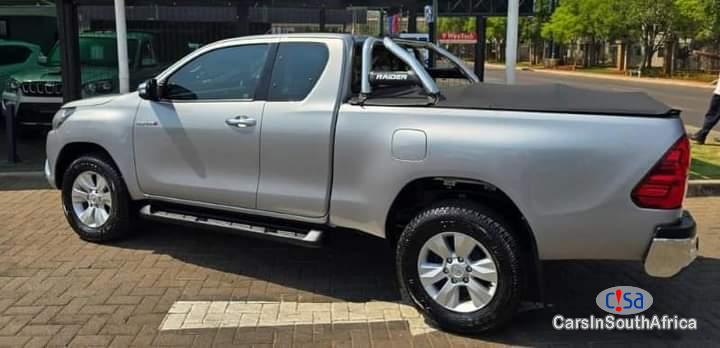 Toyota Hilux 2.8GD Manual 2020 - image 4