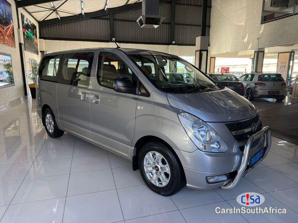 Pictures of Hyundai H-1 2.5 CRDi VGT Wagon Automatic 2013