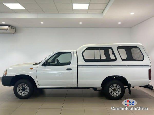 Nissan NP300 2.5 Manual 2017 - image 3
