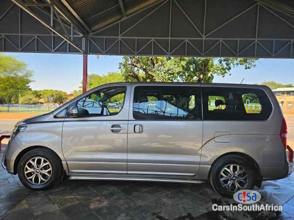 Hyundai H-1 2.5 CRDi Elite Call 081 494 5928 Automatic 2020