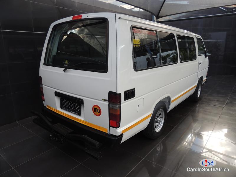 Toyota HiAce 2.2L Siyaya Manual 2007 - image 3