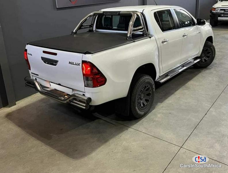 Toyota Hilux 2.4 Automatic 2017 - image 2