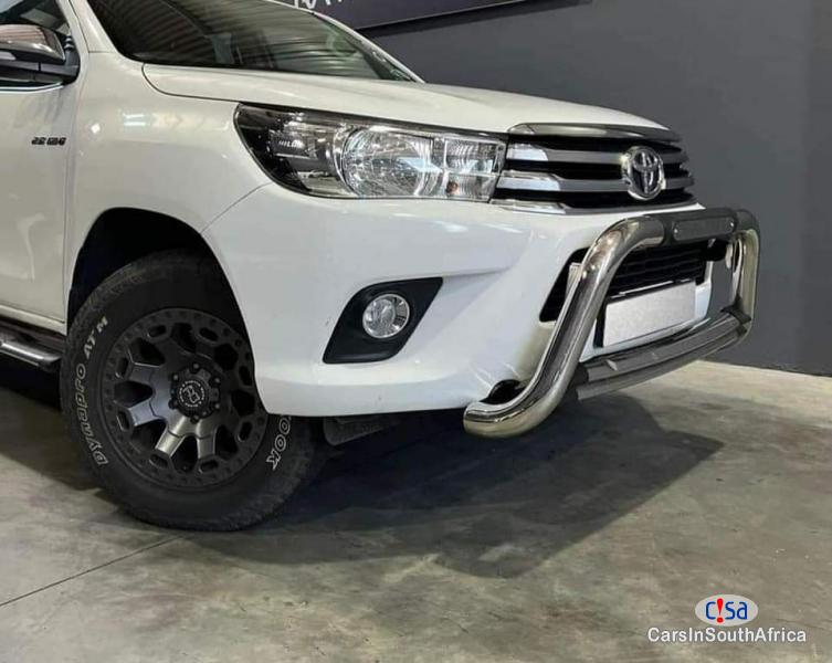 Toyota Hilux 2.4 Automatic 2017 - image 4
