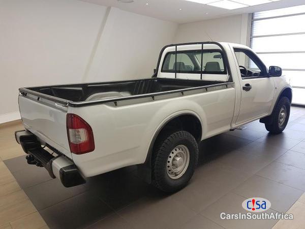 Isuzu KB250 Manual 2010 - image 6