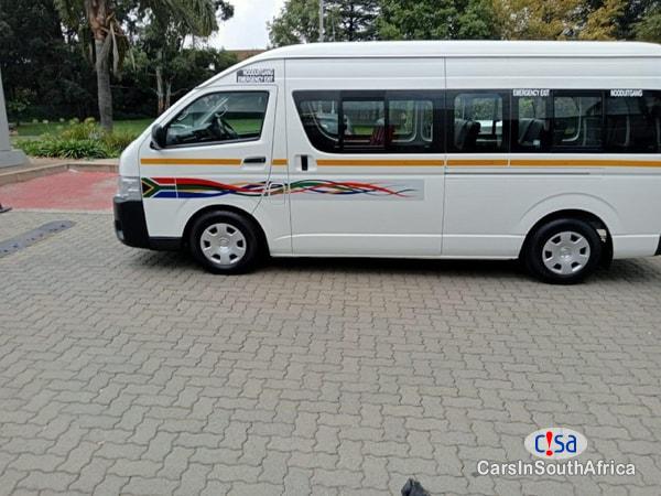 Toyota Quantum 2.5 ( +27 685845776 Manual 2016 - image 2