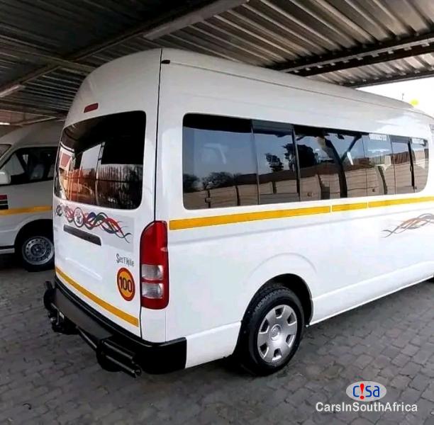 Toyota HiAce 22 Toyota Quantum 2.5D-4D Sesfikile 16-seater For Sale. Manual 2022 - image 3
