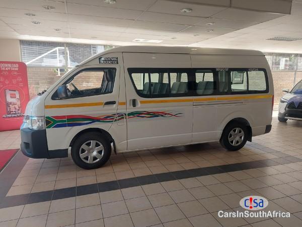 Toyota Quantum 2.5 D-4D Sesfikile Call 081 494 5928 Delivery Nationwide Manual 2019 - image 2