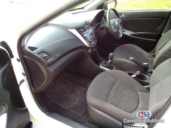 Hyundai Accent 0616417846 Manual 2016 - image 4