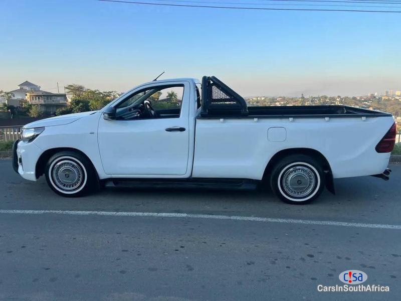 Toyota Hilux 2.8GD-6 Single Cab Manual 2019 - image 2