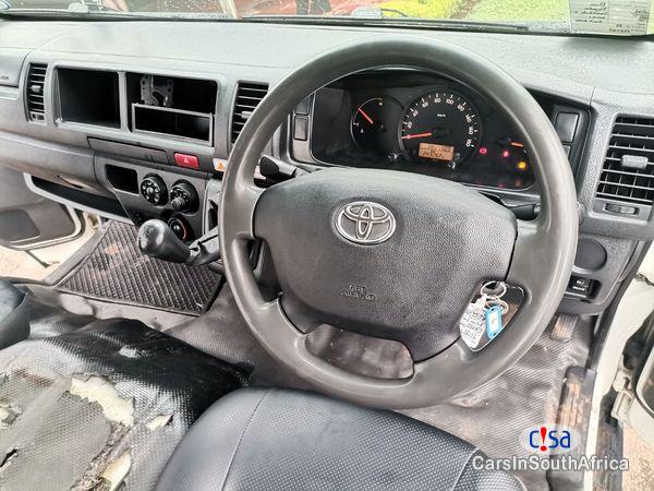 Toyota Quantum 2.7 Sesfikile 16-Seat Manual 2021 - image 3
