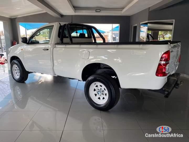 Toyota Hilux 2.4GD Manual 2018 - image 2