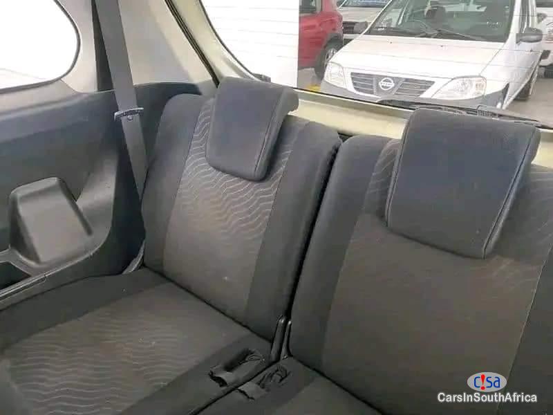 Toyota Avanza Manual 2016 in Eastern Cape - image