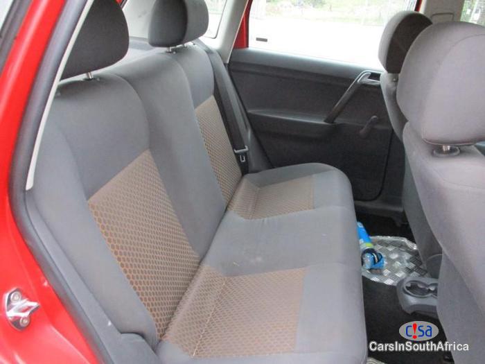 Volkswagen Polo Manual 2010 - image 9