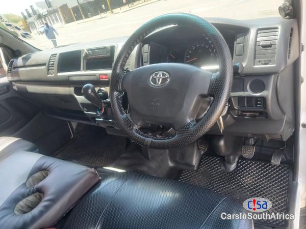 Toyota Quantum BANK REPO 2.5D4D SES´FIKILE Manual 2017 in Eastern Cape