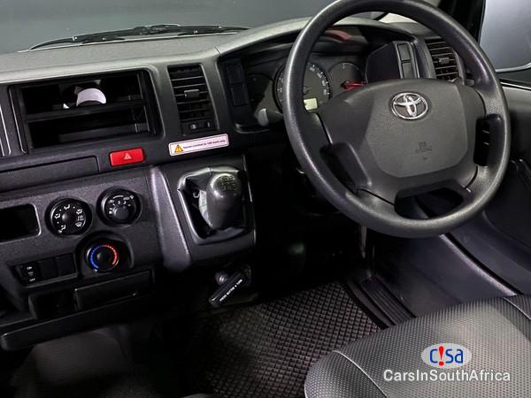 Toyota Quantum BANK REPO 2.5D4D SES´FIKILE Manual 2020 in Eastern Cape