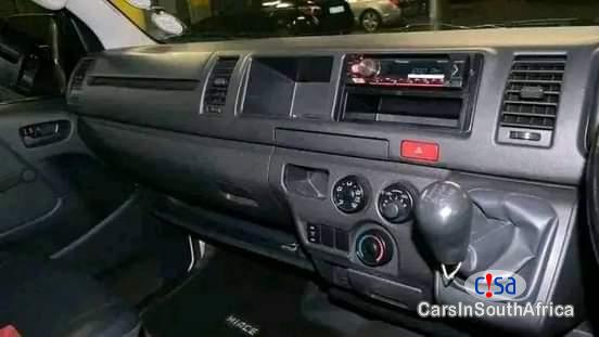 Toyota Quantum 2 5 0671651564 Manual 2015 in South Africa
