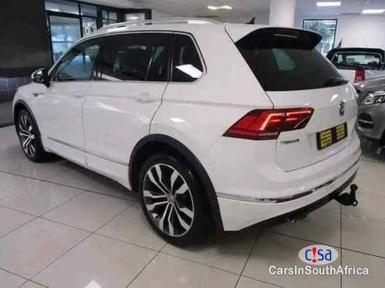 Picture of Volkswagen Tiguan 1 2 0671651564 Automatic 2020 in Gauteng