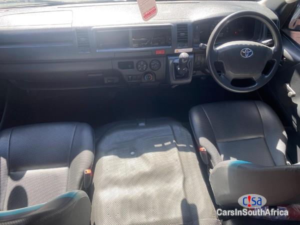 Toyota Quantum 2 7 0671651564 Manual 2020 - image 10