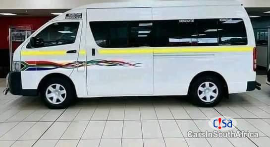 Toyota Quantum 2 5 0671651564 Manual 2018 - image 3