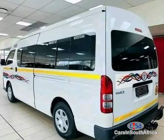 Toyota Quantum 2 5 0671651564 Manual 2018 - image 4