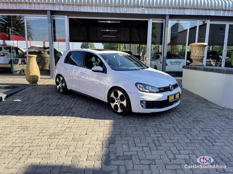 Pictures of Volkswagen Golf 2.0 GTI AUTO Automatic 2013