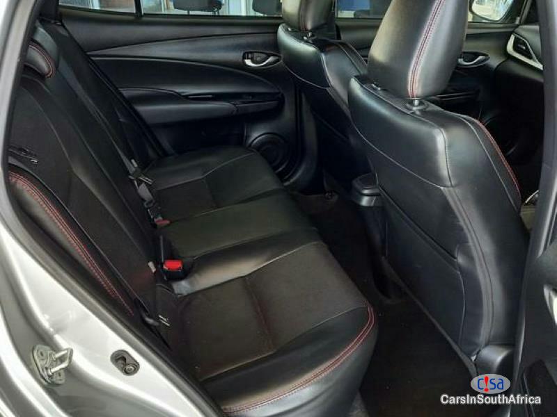 Toyota Yaris 1.5 Manual 2017 - image 6