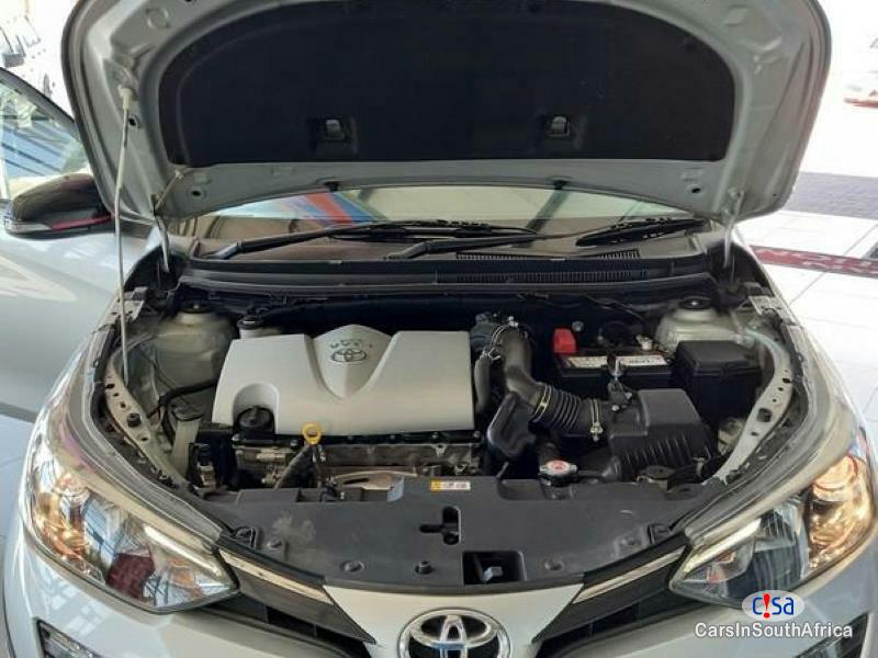 Toyota Yaris 1.5 Manual 2017 - image 7