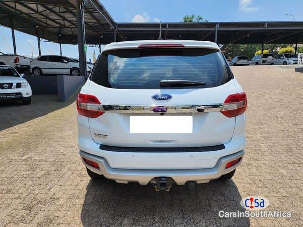 Ford Everest 3210 Automatic 2018 - image 2