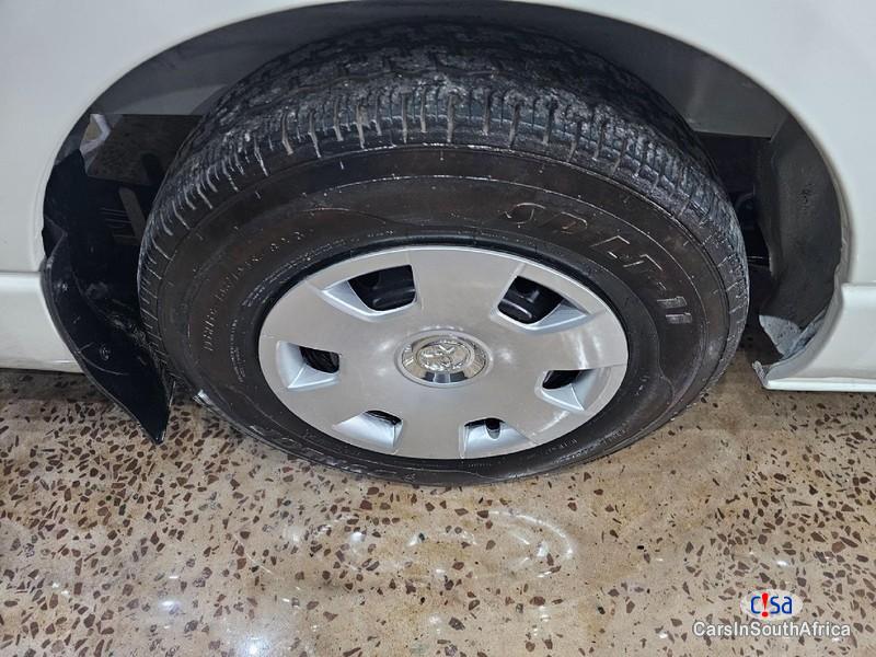 Toyota Quantum Manual 2014 - image 2