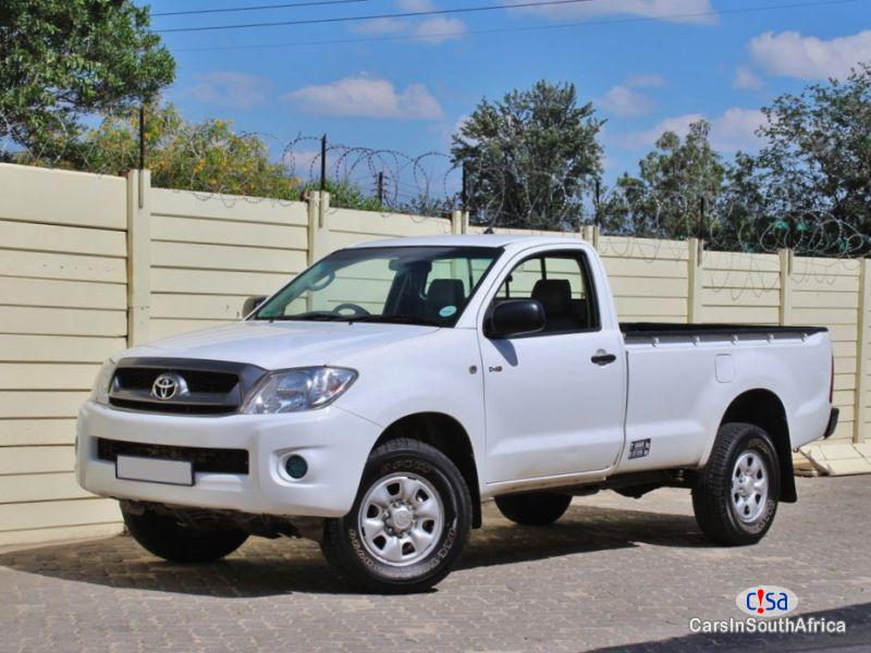 Picture of Toyota Hilux 2.5 Manual 2011