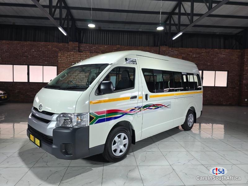 Toyota HiAce 2.5 Manual 2019 - image 8