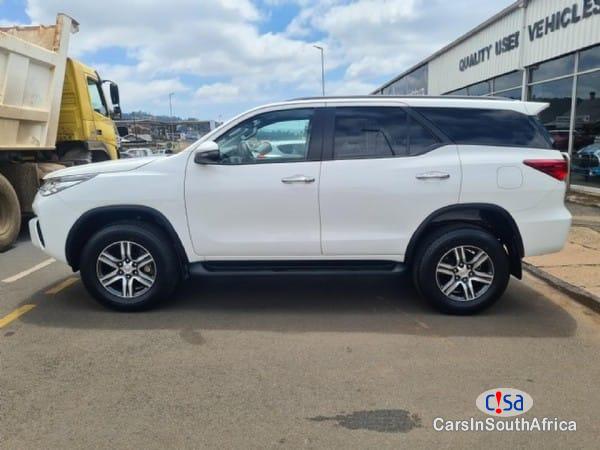 Toyota Fortuner 2.5 D-6 ( +27 685845776 Manual 2018 - image 2