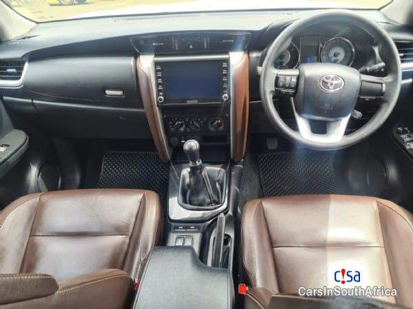 Toyota Fortuner 2.5 D-6 ( +27 685845776 Manual 2018 - image 5