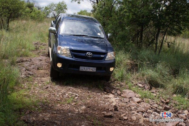 Pictures of Toyota Hilux Manual 2006