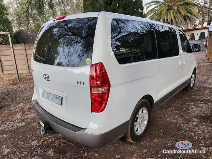 Hyundai H-1 2.5 CRDi Wagon GLS Automatic 2011