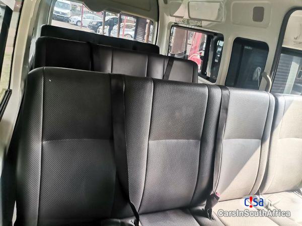 Toyota Quantum 2.5 D-4D Sesfikile 16-Seat Manual 2021 - image 3