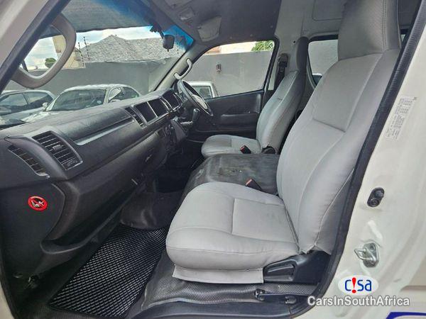 Toyota Quantum 2.5 D-4D Sesfikile 16-seat Manual 2021 in South Africa