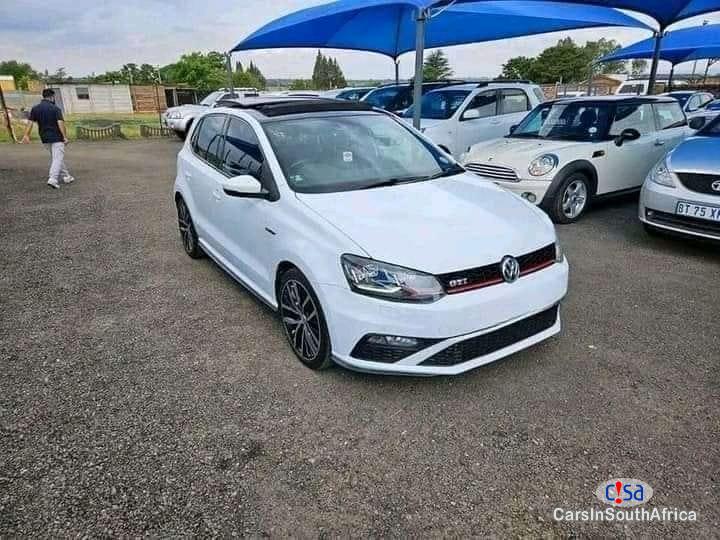 Volkswagen Polo Automatic 2016 - image 3