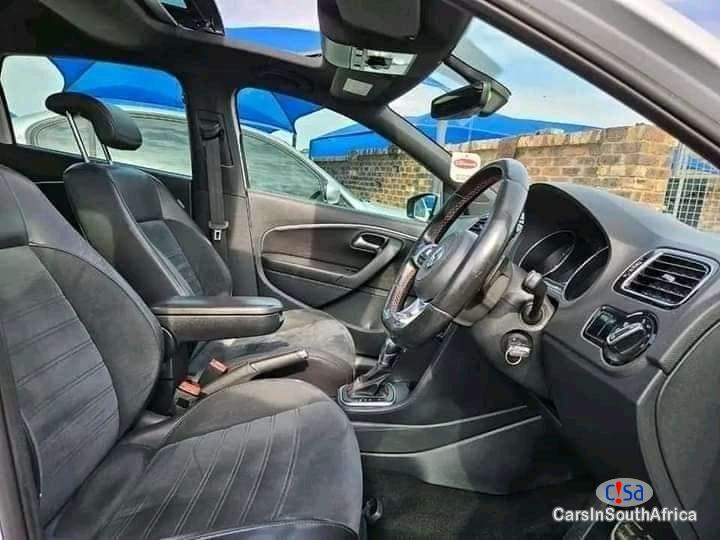 Volkswagen Polo Automatic 2016 - image 4