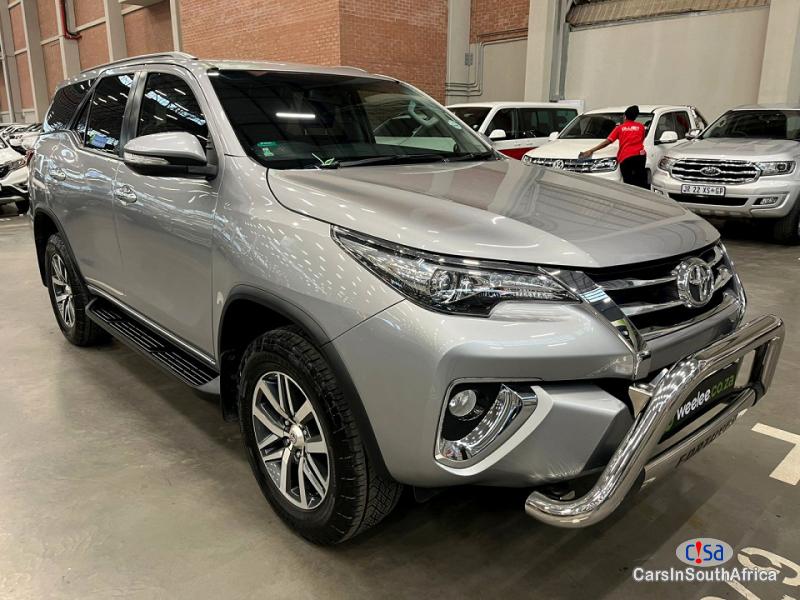 Toyota Fortuner 2.GD-6 R/B A/T / +27 685845776 Automatic 2017 - image 3