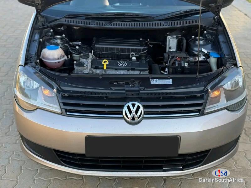Volkswagen Polo Vivo 1.4 Trendline Auto +27 685845776 Automatic 2017 - image 4