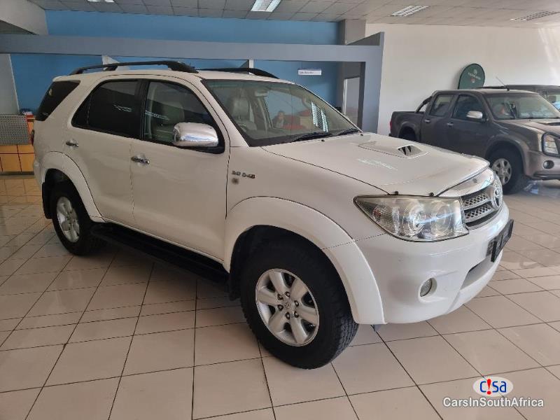 Pictures of Toyota Fortuner 3.0 Automatic 2011