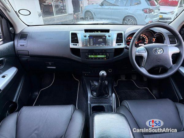 Toyota Hilux 3.0 D-4D Legend 45 Raised Body Double Cab +27 685845776 Manual 2016 in South Africa