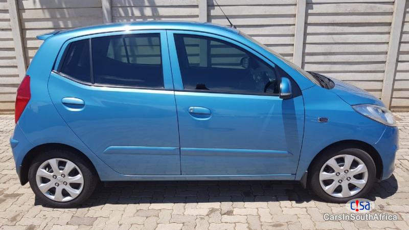 Hyundai i10 1.1 GLS Manual 2016