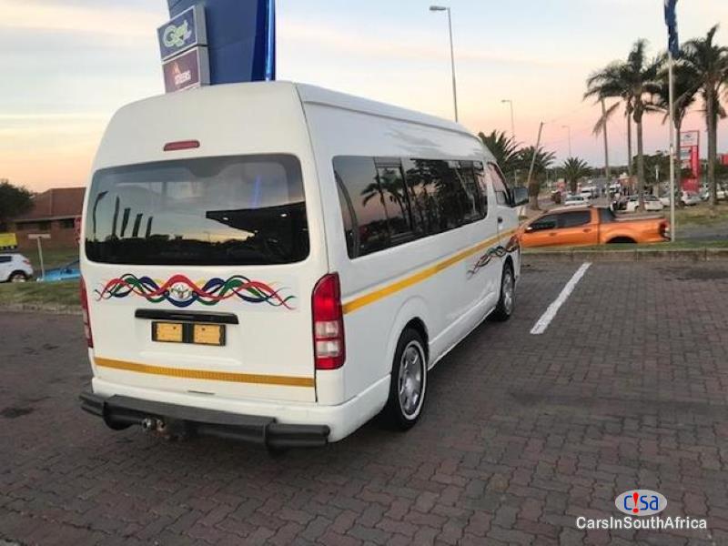 Toyota Quantum 2.5 Manual 2016 - image 3