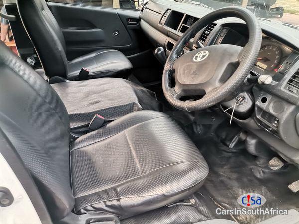 Toyota Quantum 2.5 D-4D Sesfikile 16-Seat Manual 2020 in South Africa